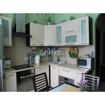 ГЛОРИЯ - кухня для маленьких помещений (размер 2,6×2,4 метра)
